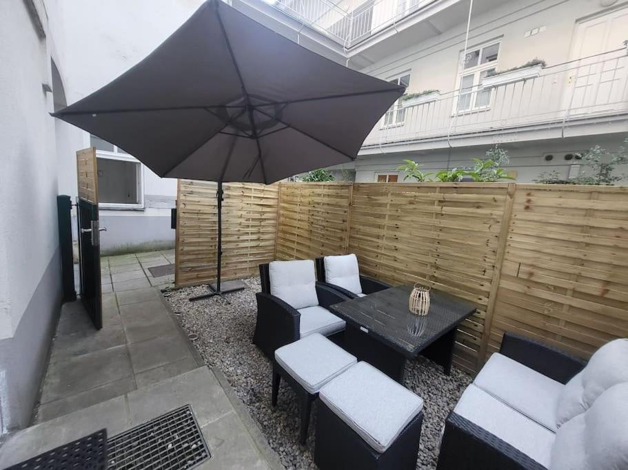 Exklusive Gartenwohnung ウィーン エクステリア 写真